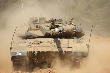 开云体育app-壁垒之外，尖刀之上，从秘鲁封锁荷兰到阿什拉夫接管英超的赛场隐喻