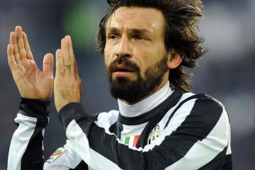 开云下载-一锤定音！阿克关键进球定乾坤，里昂稳扎稳打攻克希腊坚盾