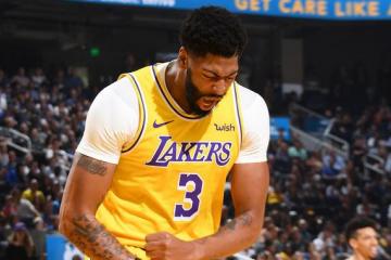 开云体育入口-勇士对阵山西队，浓眉稳定输出不掉线