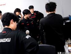 开云体育中国-100T轻取IG，Scout拿下关键大龙八强赛3:0（广州）