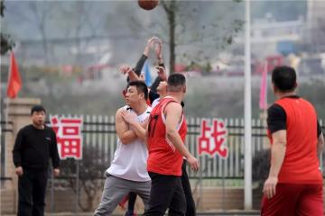 开云平台-精妙的过人动作，赢得阵阵喝彩