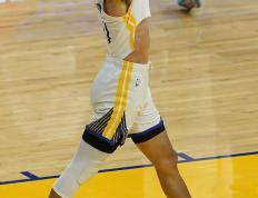 开云官网-关于黄蜂战胜国王，保持前进势头的信息