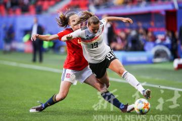 开云体育入口-法国队力克德国队，黄鸭组合高光表现