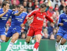 开云体育下载-雷霆血拼灰熊，利拉德东决关键战接管比赛，NBA季后赛的巨星传奇