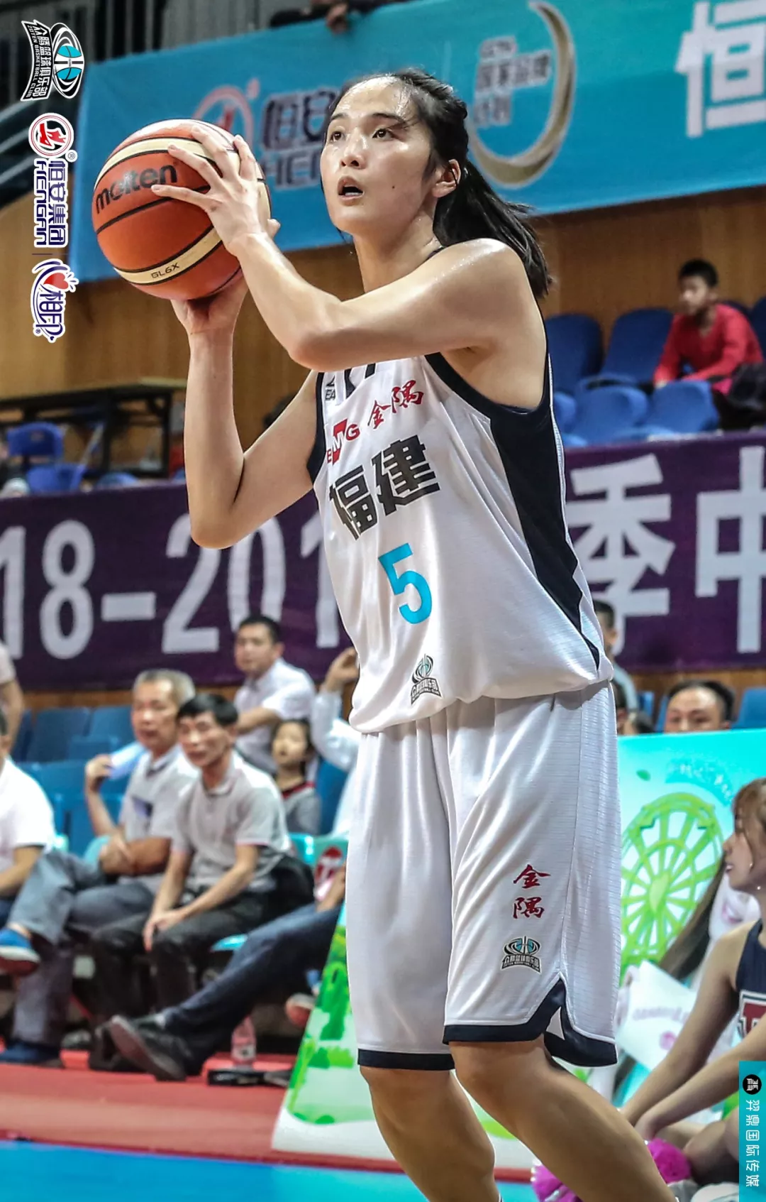 开云体育下载-福建队主场优势明显，裁判疑点频现