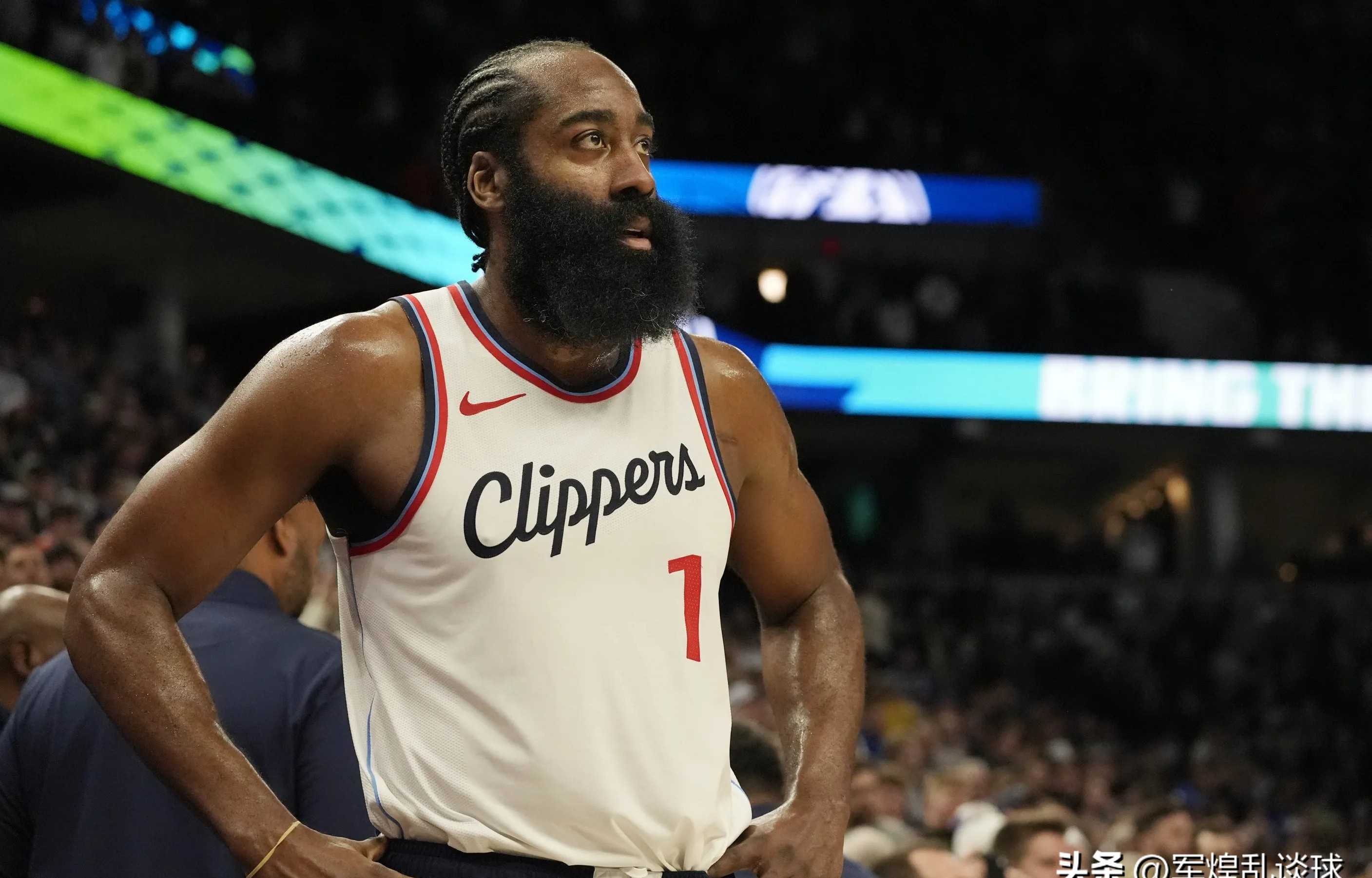 开云体育-关于火箭险胜雷霆，哈登绝杀送给对手三连败的信息