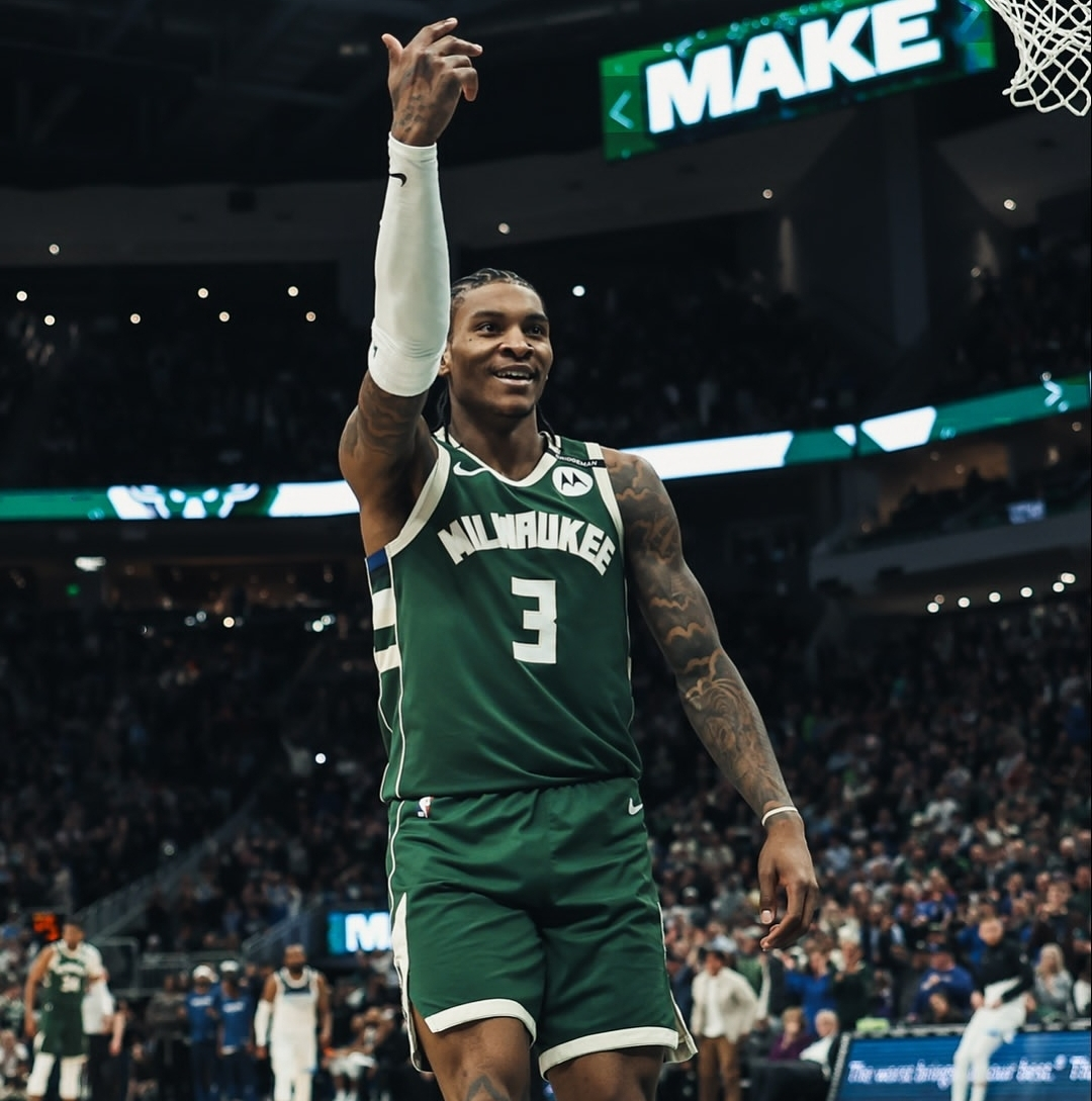 开云体育入口-关于雄鹿击败活塞进军东部决赛的信息