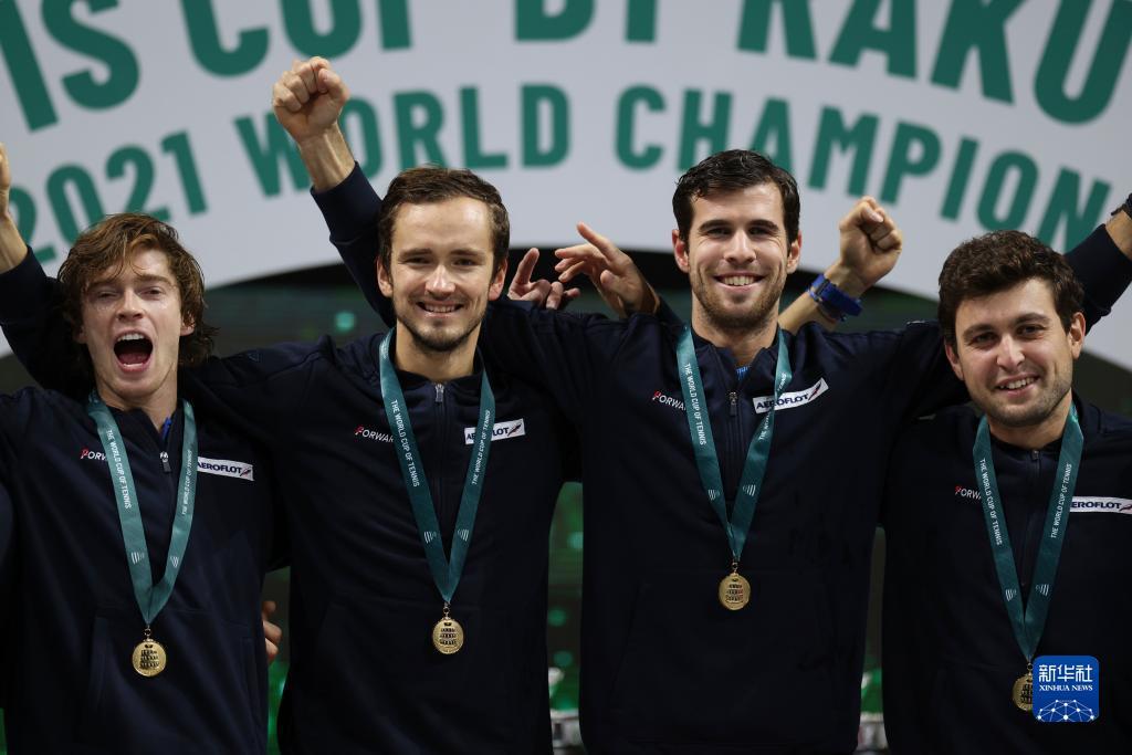 开云体育下载-戴维斯杯鏖战澳网，梅德韦杰夫扛起全队