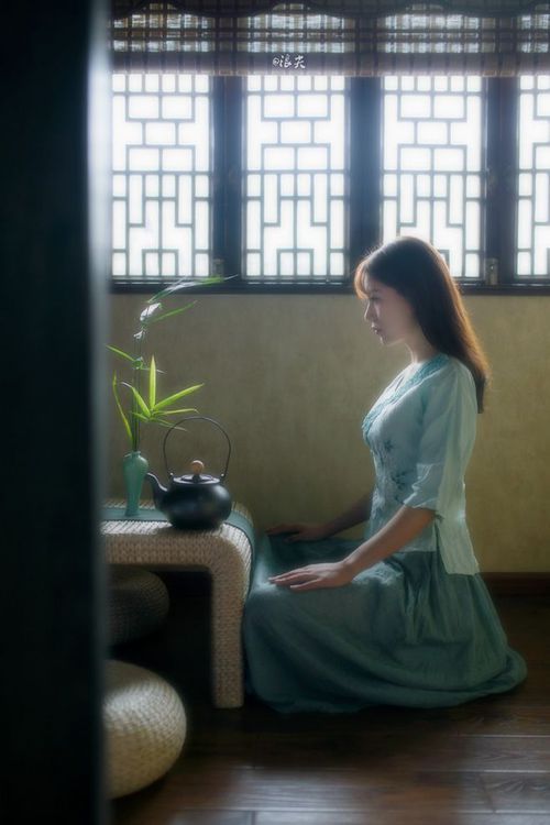 开云体育官方网站-风暴眼莫兰特,鹈鹕淘汰活塞之夜,那个扼住命运咽喉的年轻人